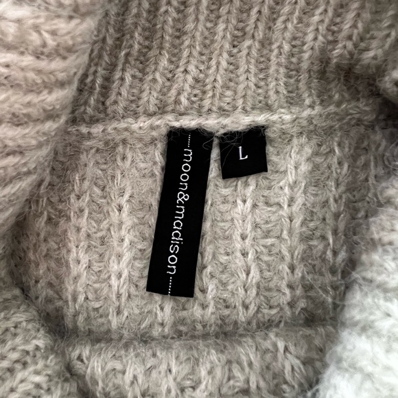 Moon&Madison - Knit Turtleneck Sweater - Picture 2 of 5